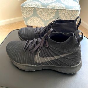 Nike Free Train Force Flyknit Black size 9.5